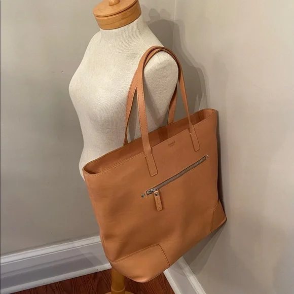 SHINOLA Detroit Large Leather Tote Bag - Picture 10 of 17